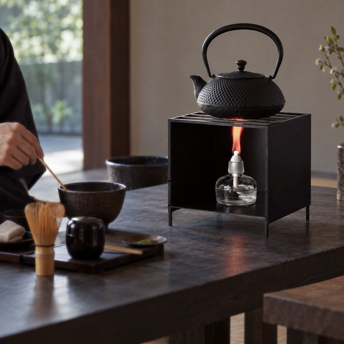 立礼式の茶会で使われる卓上炉